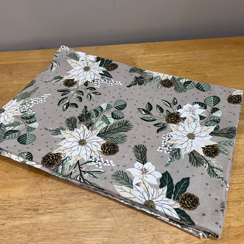 The Farmhouse Rachel Ashwell Poinsettia‎ Pinecone Cotton Tablecloth 60x78 Taupe